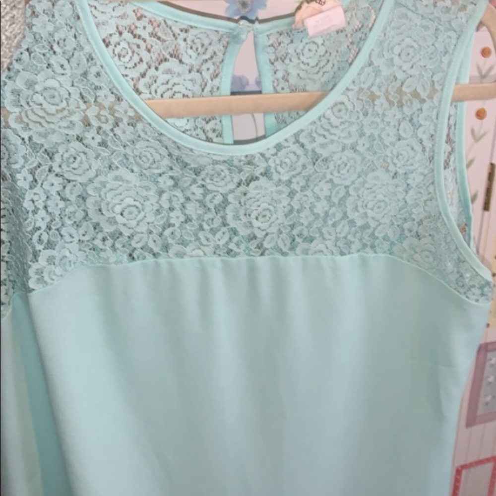 Mint green top